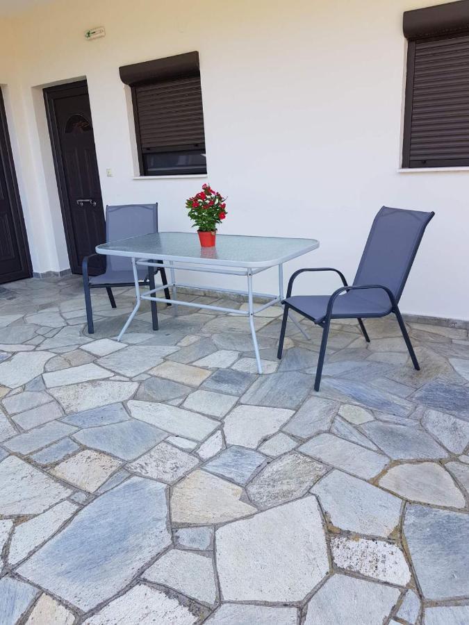 Lemon Flowers Apartments Nea Skioni Exterior photo